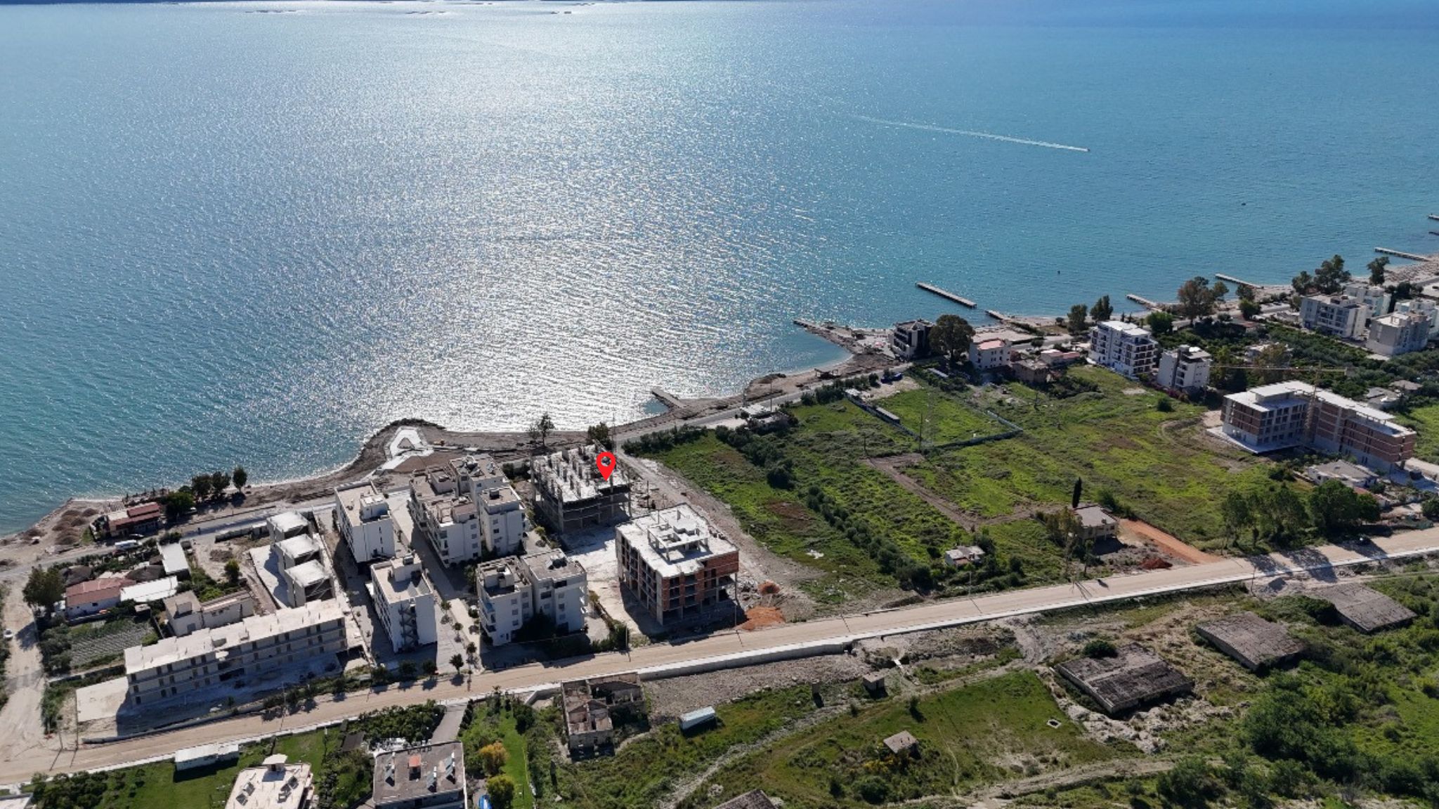2-pokojowy apartament z basenem – Radhimë przy Lungomare 3, Wlora