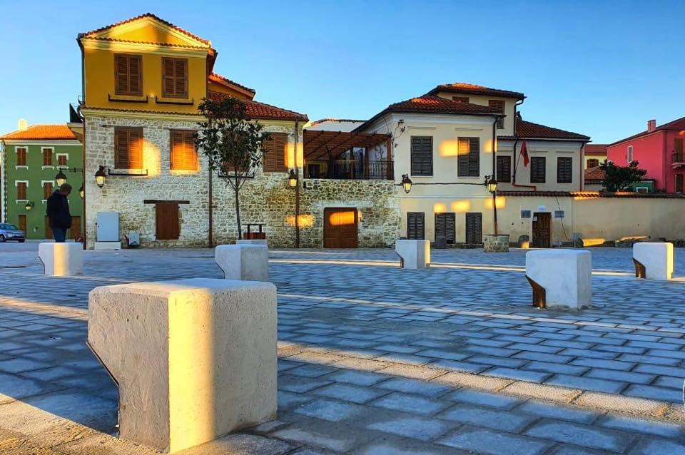 3-pokojowy apartament w sercu Historycznej Wlory