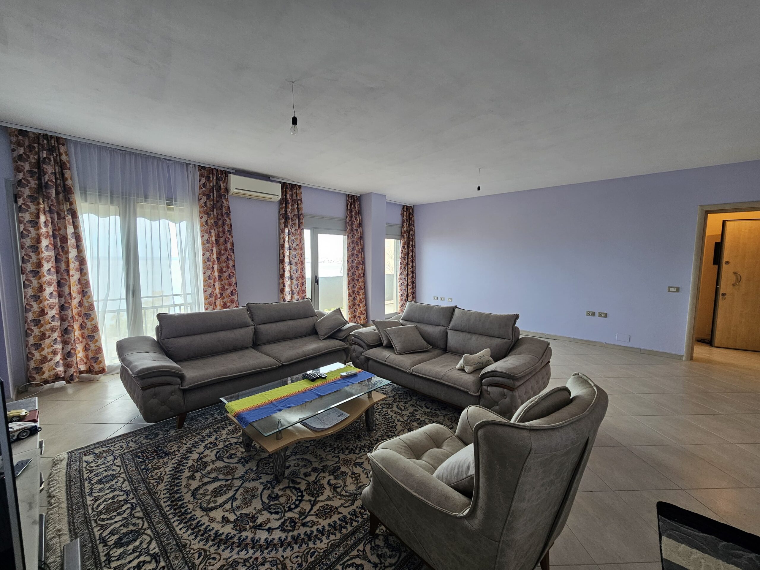 4-pokojowy apartament z widokiem na morze  – Wlora