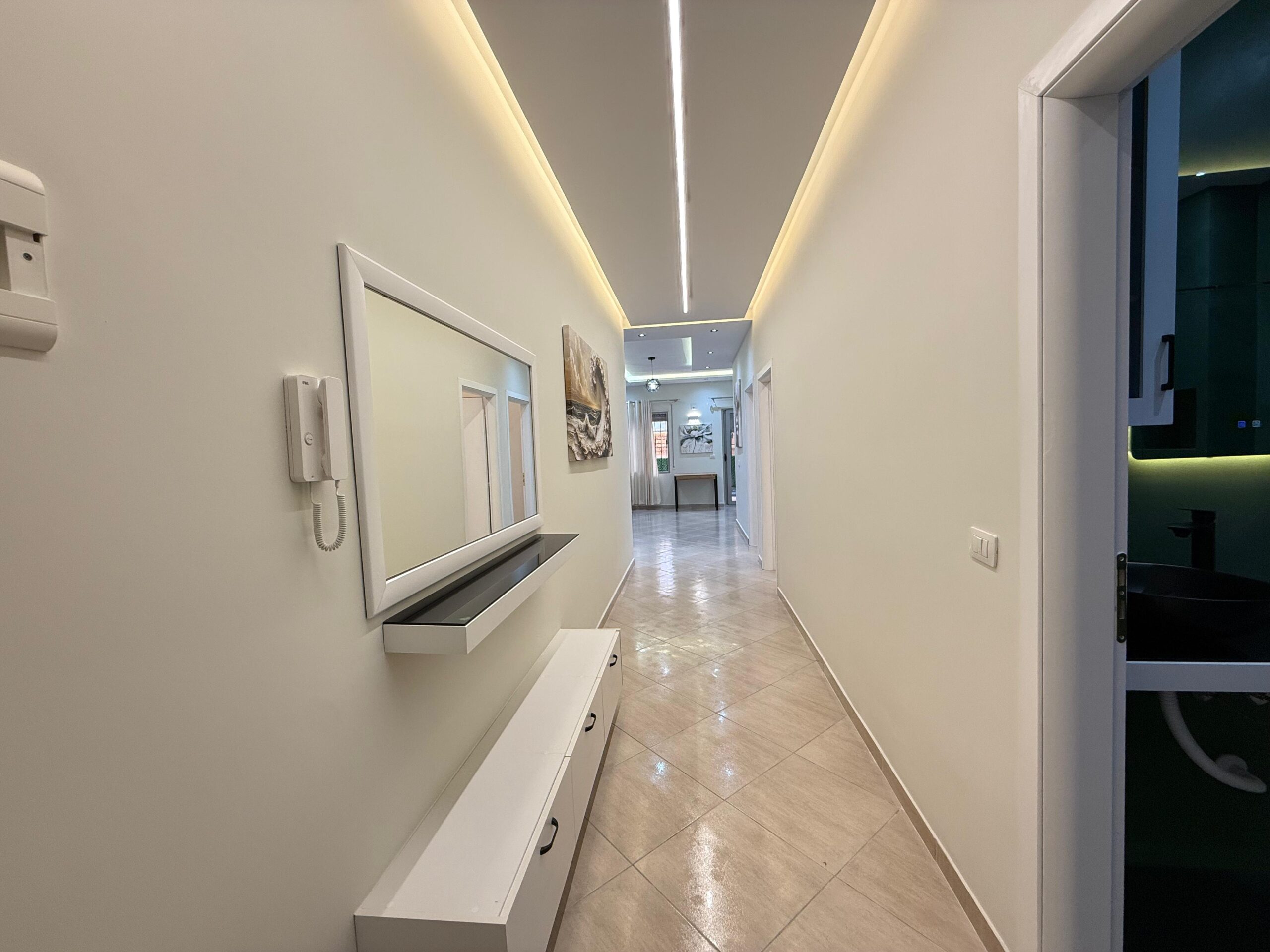 3-pokojowy apartament -Cold Water, Wlora