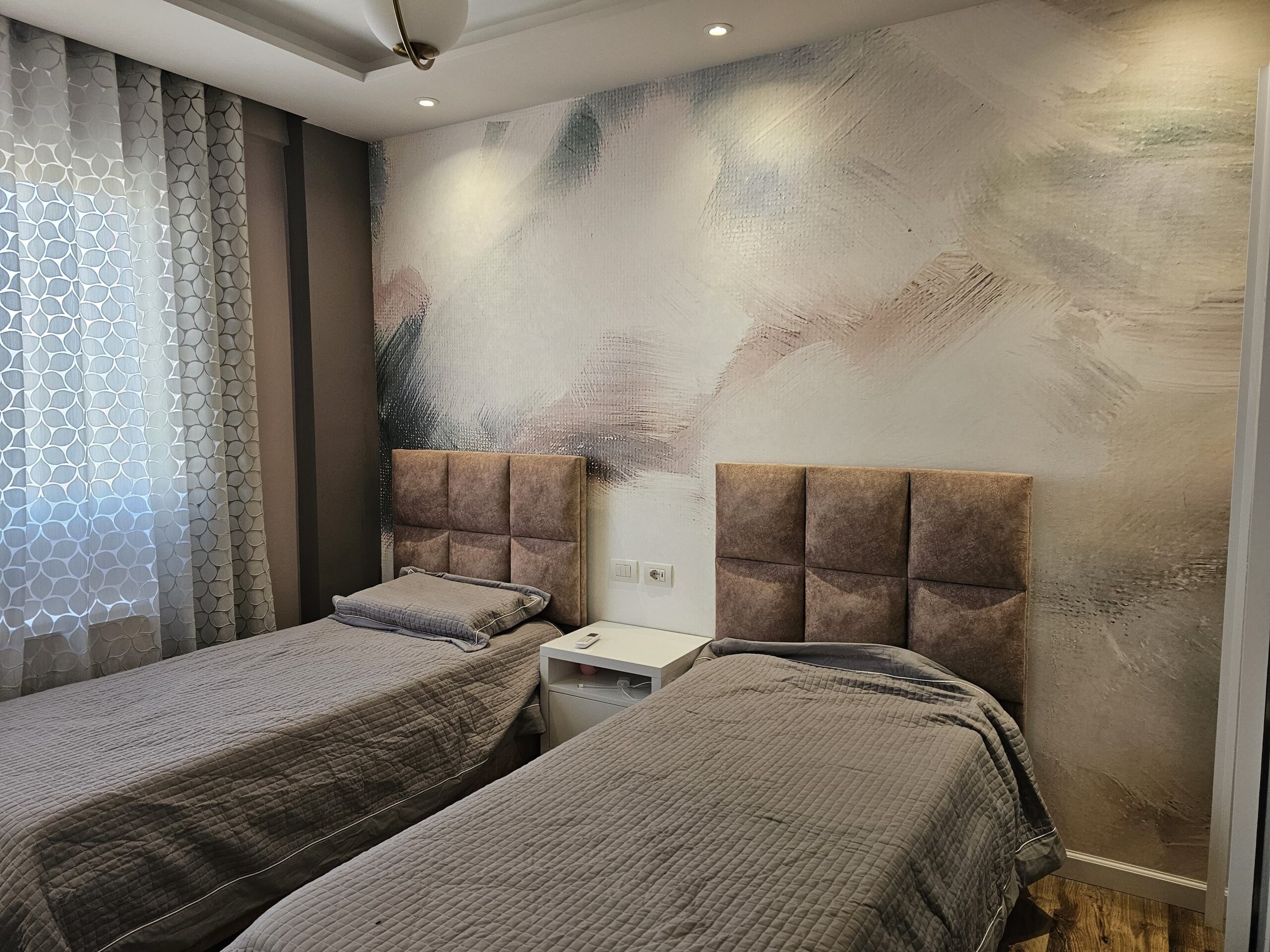 Luksusowy  Apartament z dwoma sypialniami i garażem- Wlora