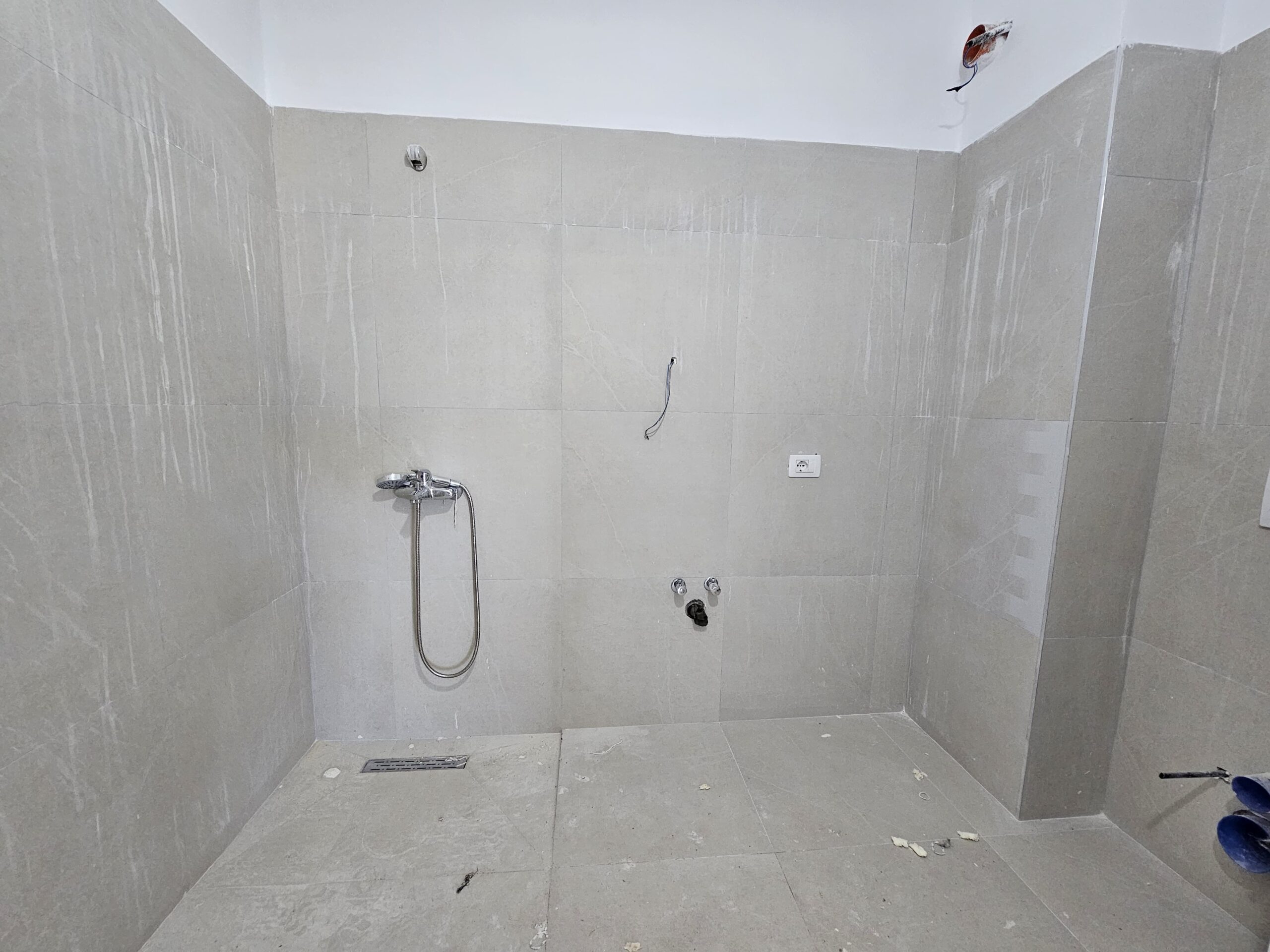 2-pokojowy apartament- Radhime