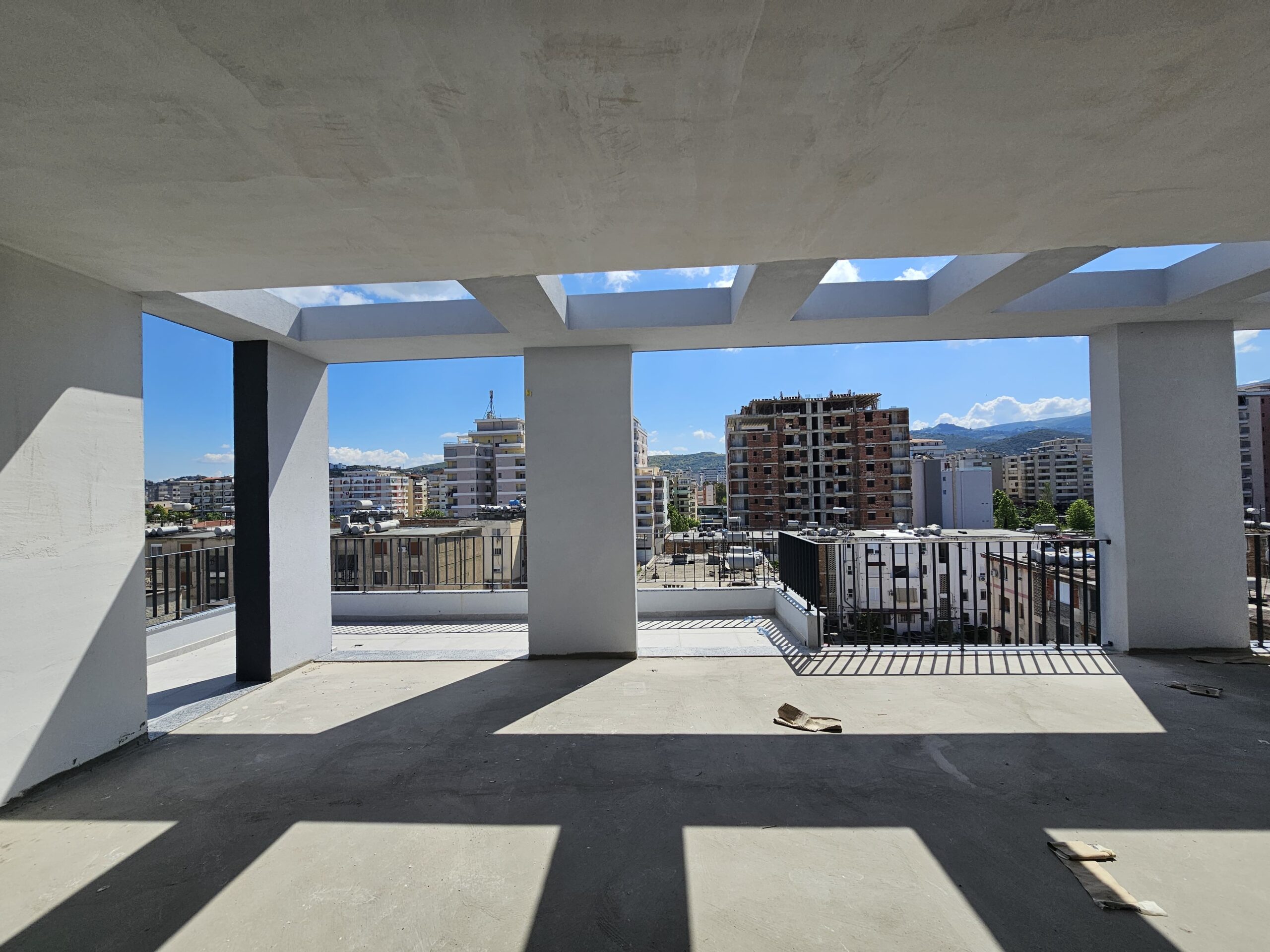 Penthouse-Wlora