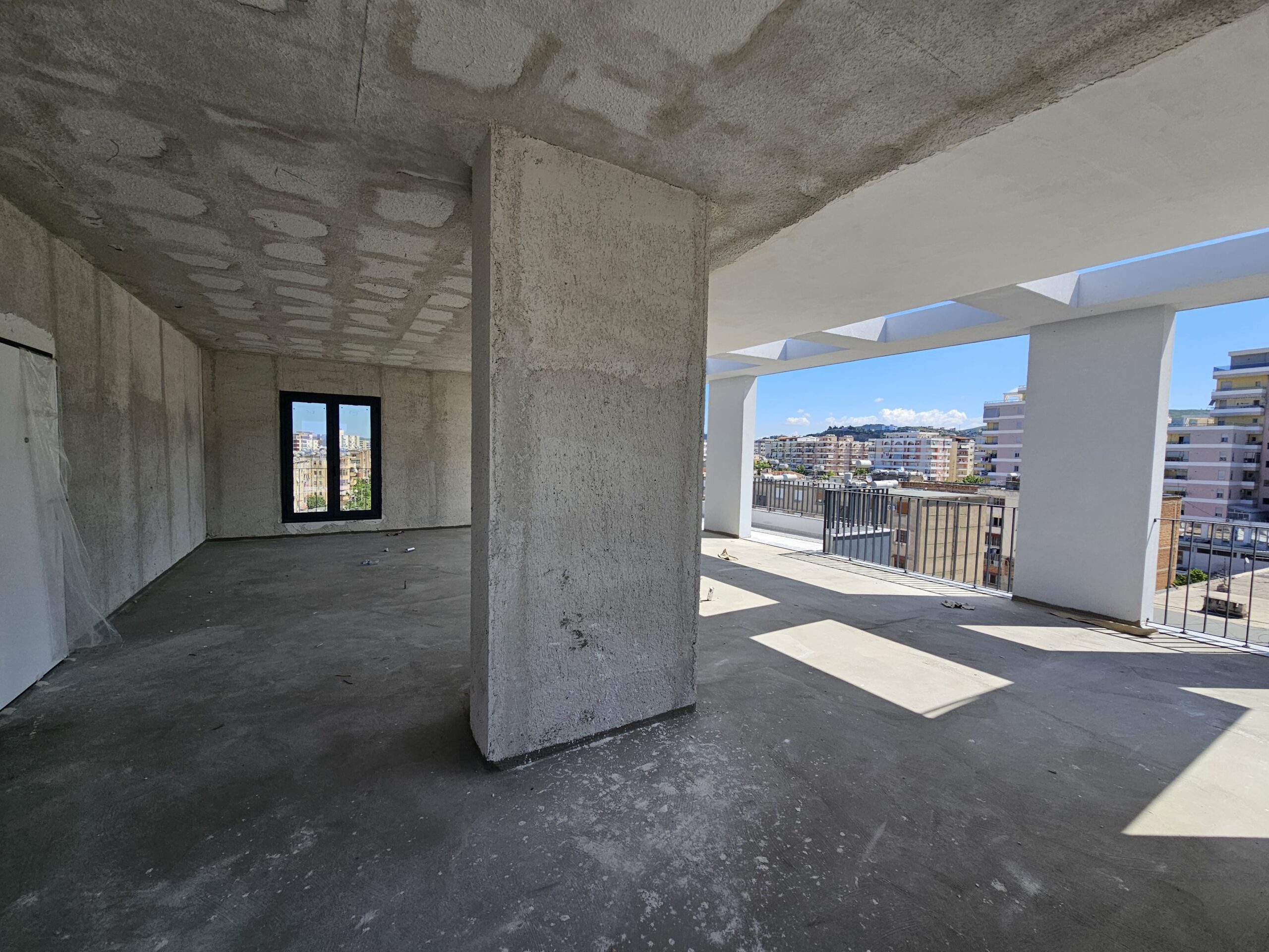 Penthouse-Wlora
