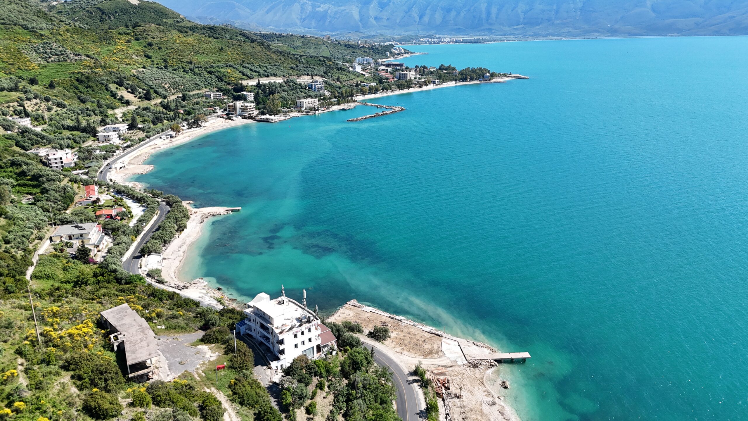 Na sprzedaż działka 3300m2 z widokiem na morze- Radhime,(Południowa Albania)