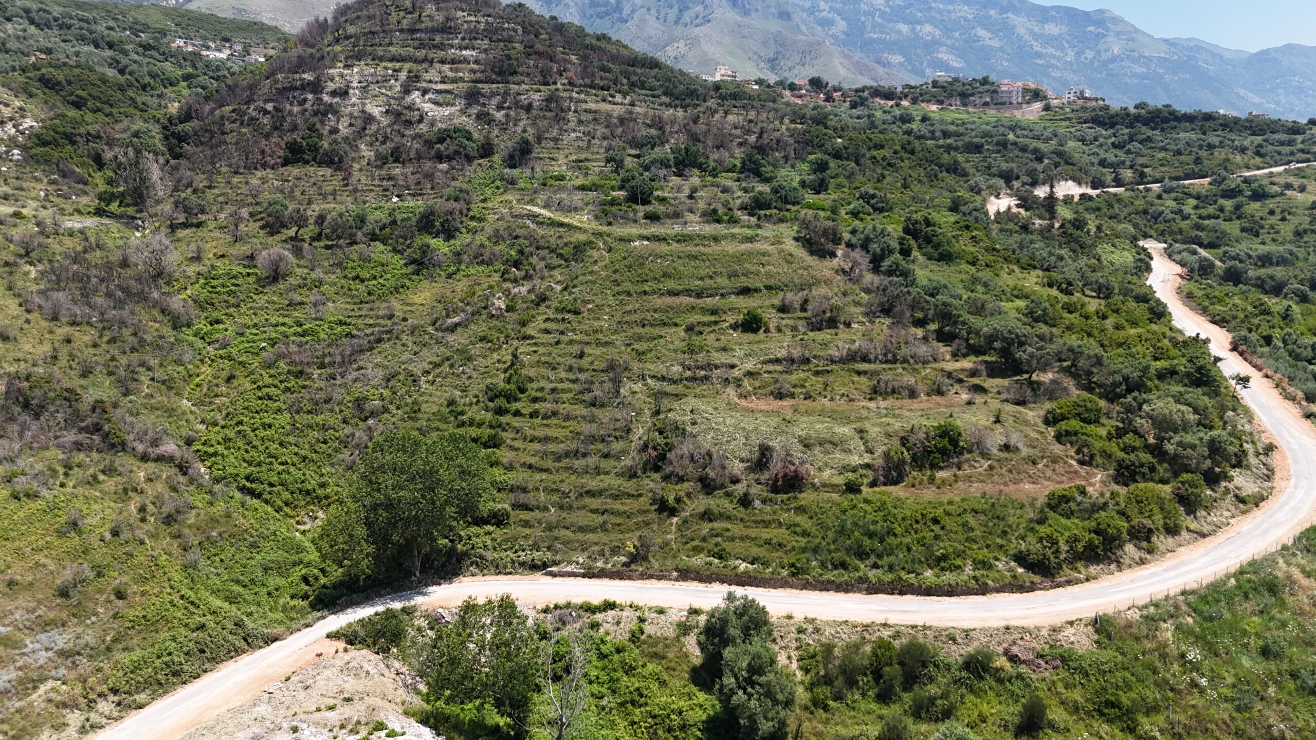Na sprzedaż działka 3300m2 z widokiem na morze- Radhime,(Południowa Albania)