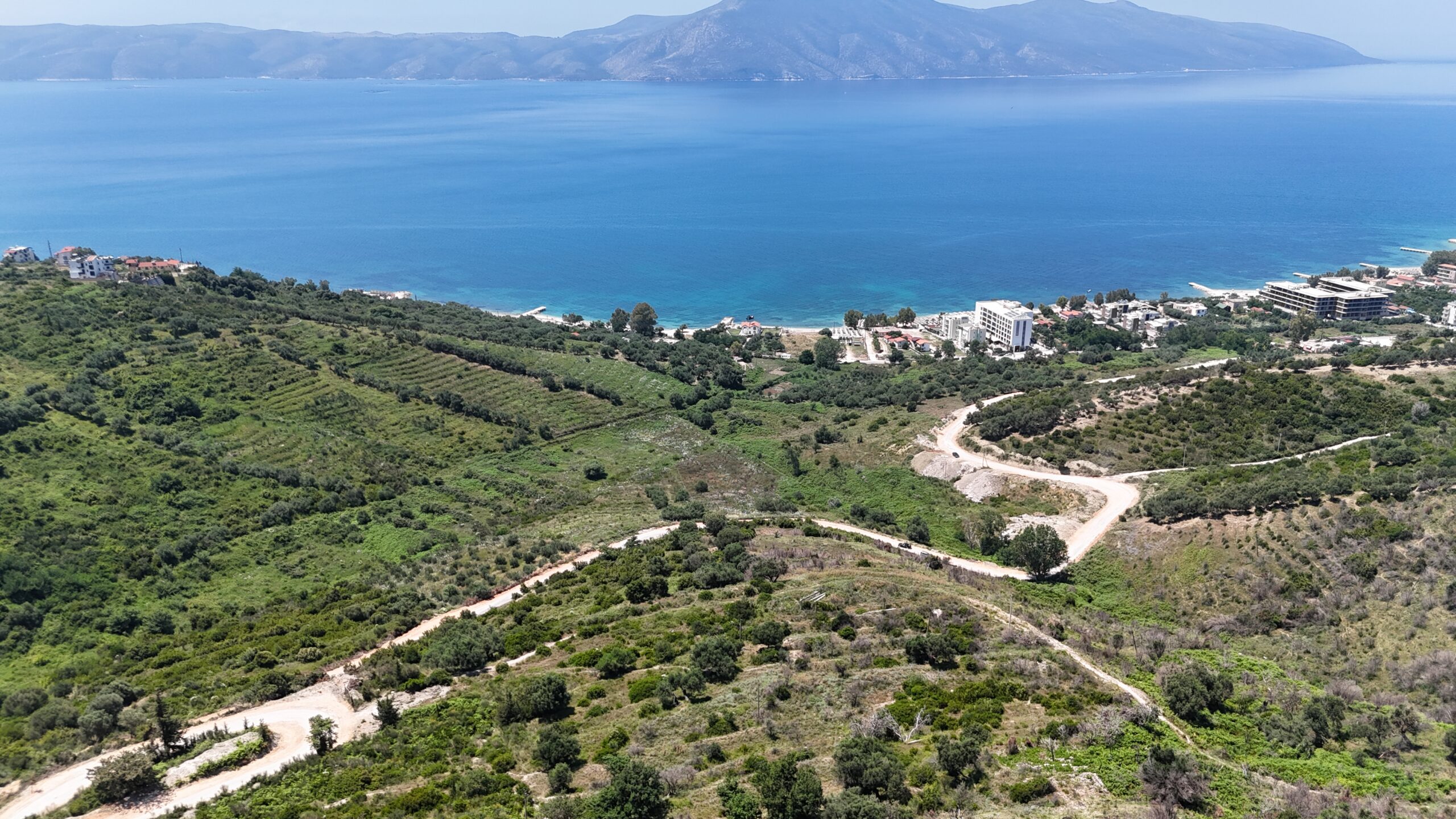 Na sprzedaż działka 3300m2 z widokiem na morze- Radhime,(Południowa Albania)