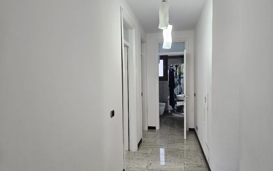 Na sprzedaż 4 pokojowy apartament z widokiem na morze- Lungomare Wlora