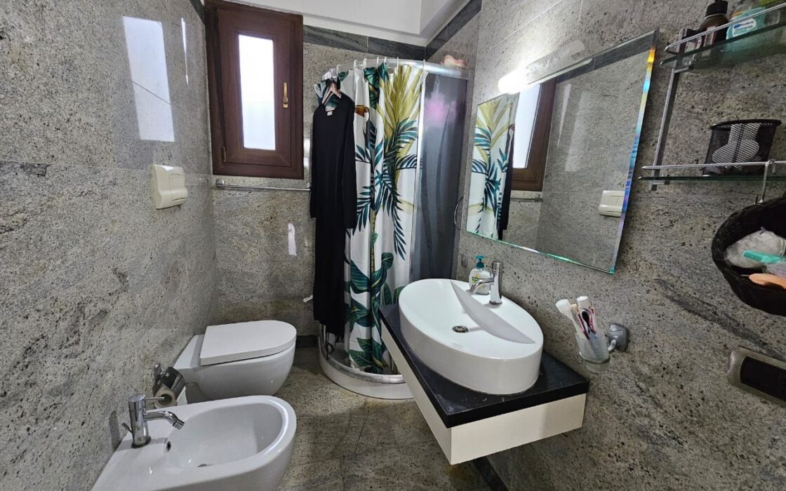 Na sprzedaż 4 pokojowy apartament z widokiem na morze- Lungomare Wlora