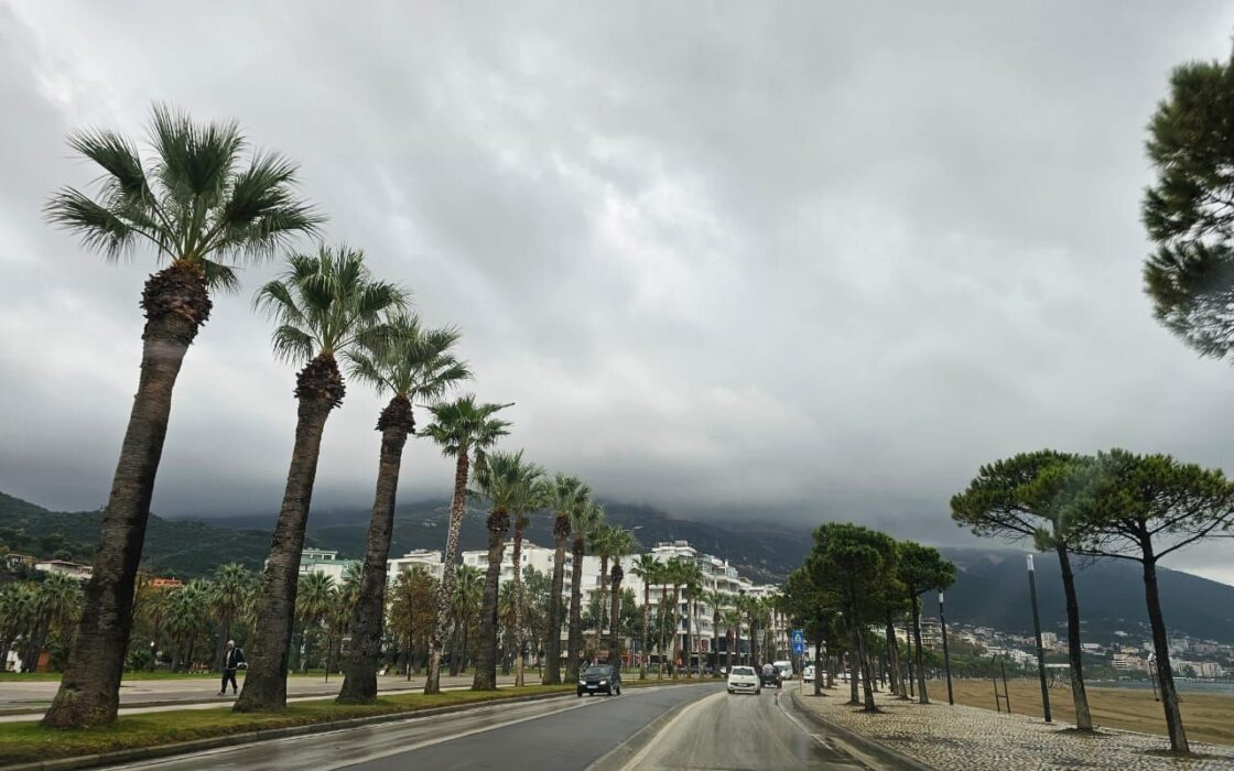 Na sprzedaż 4 pokojowy apartament z widokiem na morze- Lungomare Wlora