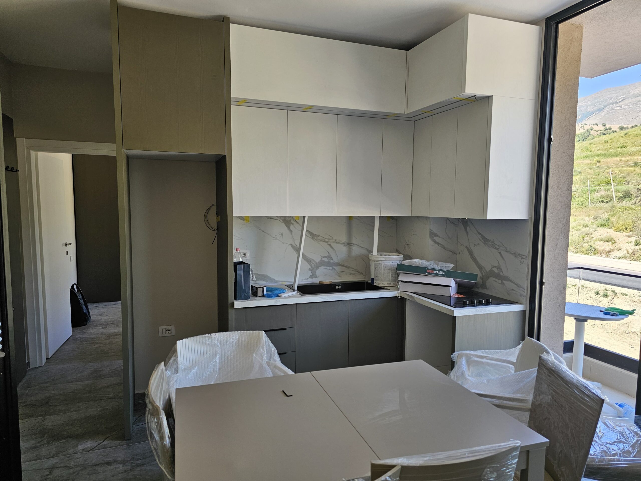 2-pokojowy apartament z widokiem na morze- Radhime, Wlora