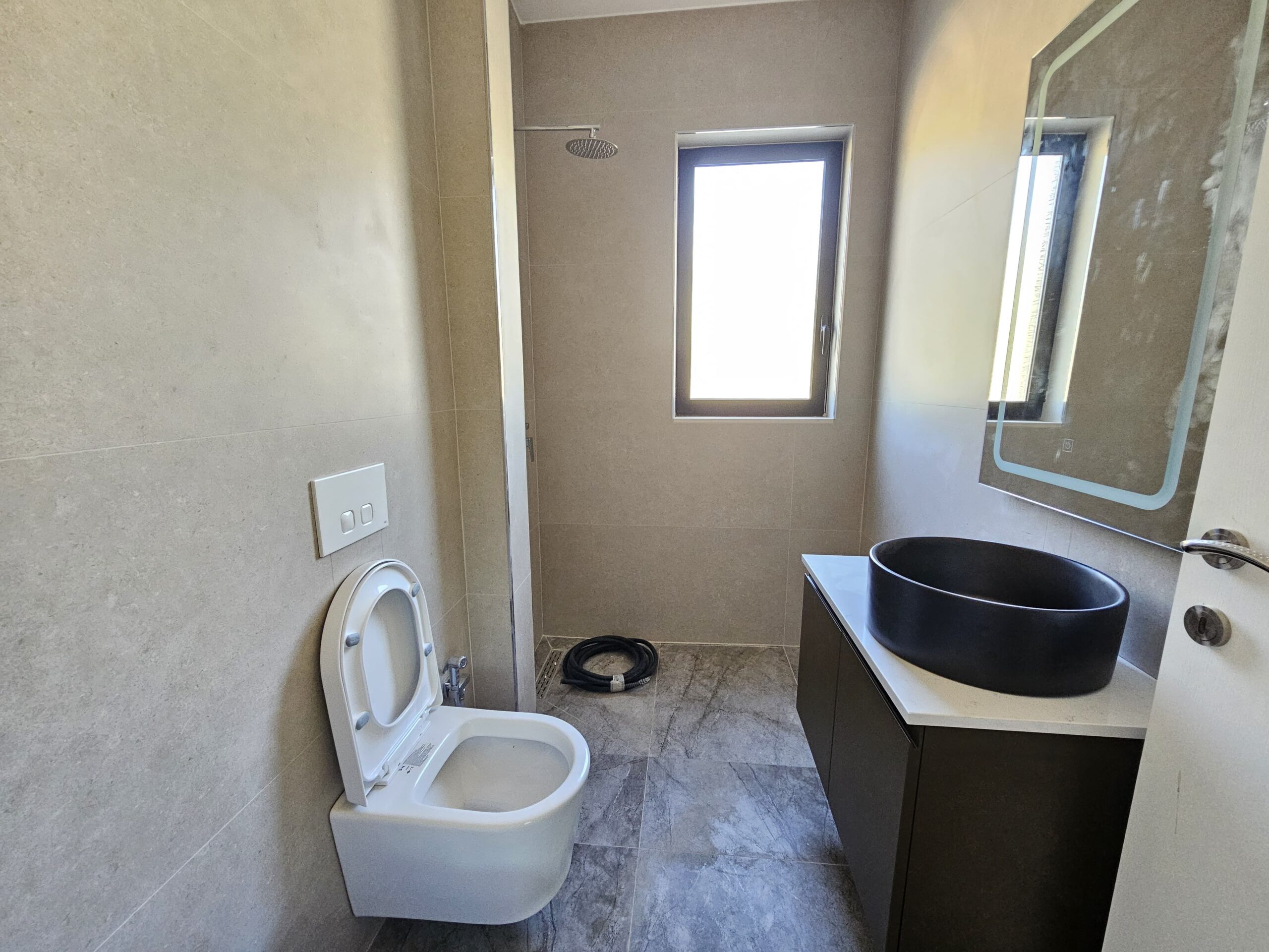 2-pokojowy apartament z widokiem na morze- Radhime, Wlora