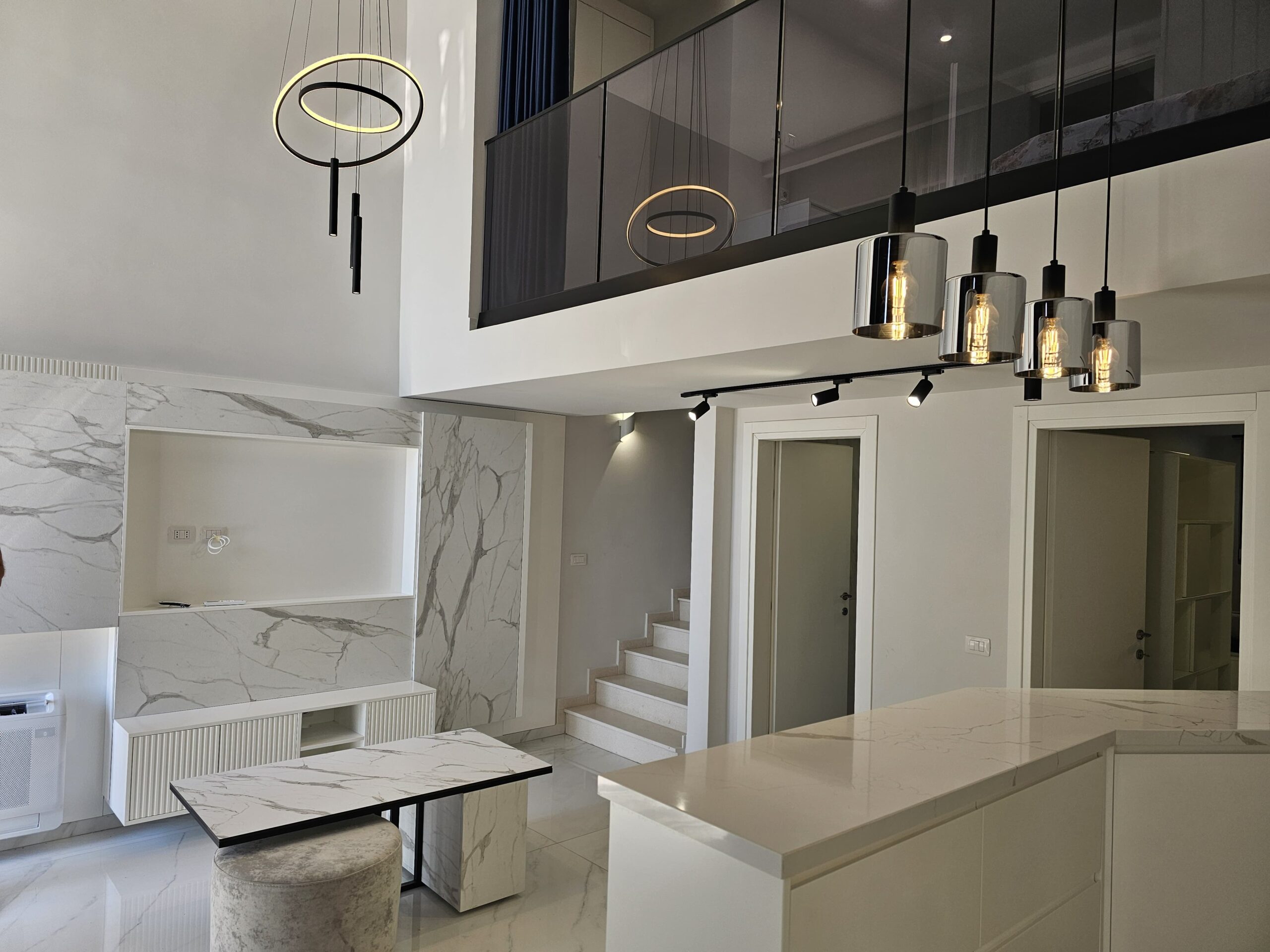 Luksusowy 2-poziomowy apartament-  Radhime