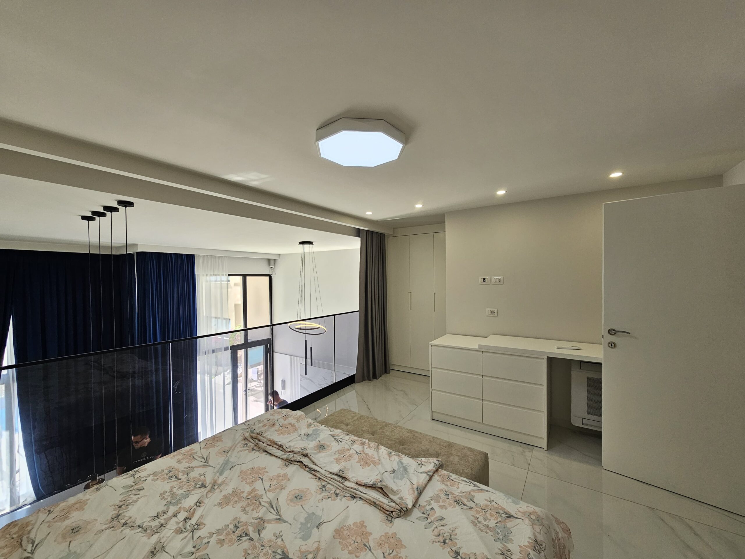 Luksusowy 2-poziomowy apartament-  Radhime