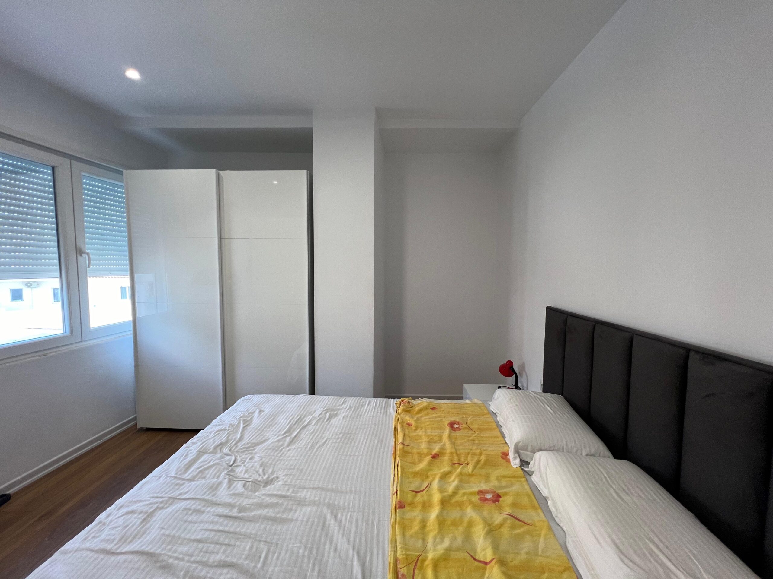 Apartament 2-pokojowy 87m2 w historycznej części Wlory
