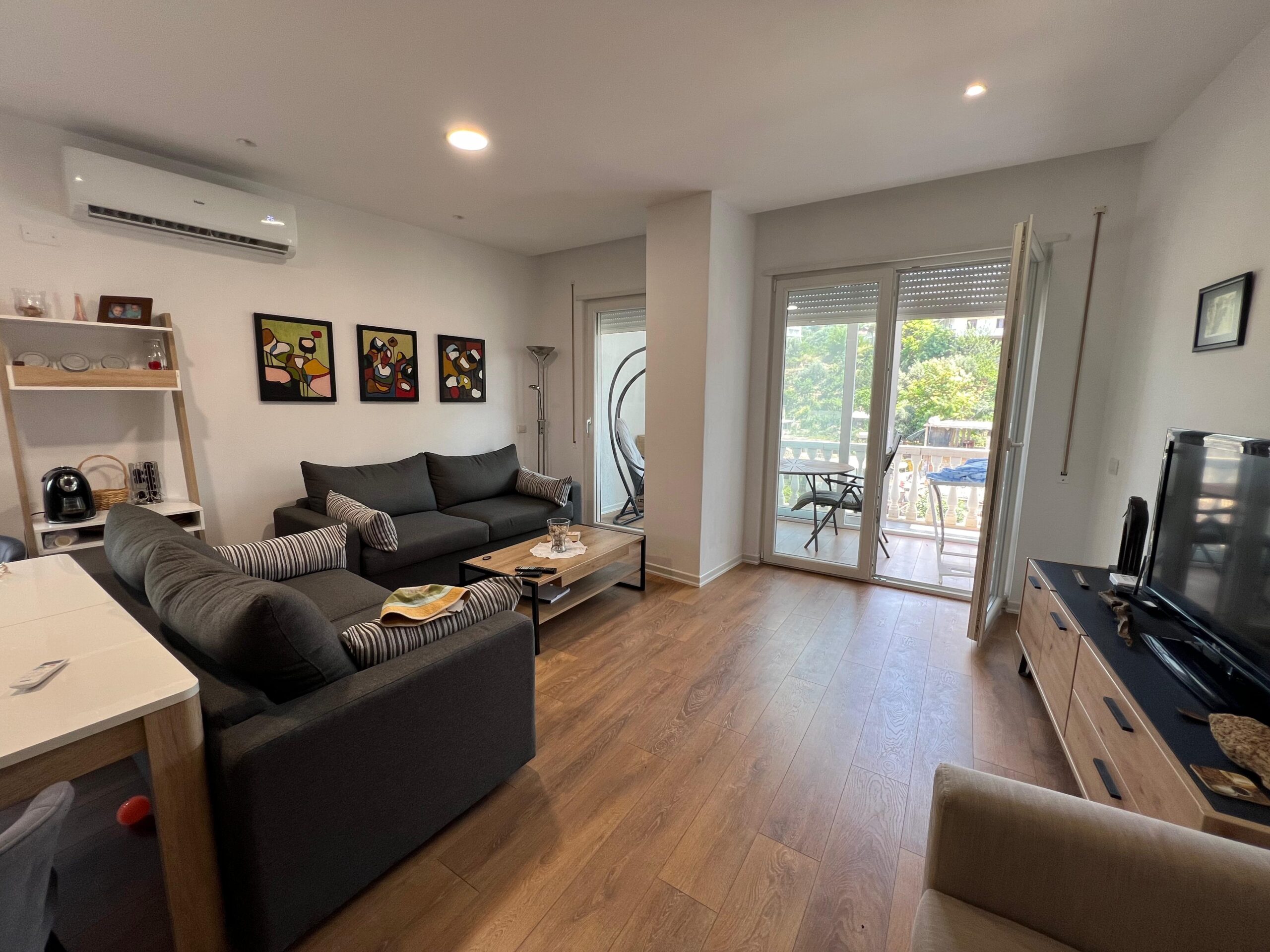 Apartament 2-pokojowy 87m2 w historycznej części Wlory