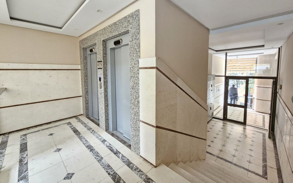 Luksusowy 3-pokojowy apartament z widokiem na morzem – Cold Water, Wlora