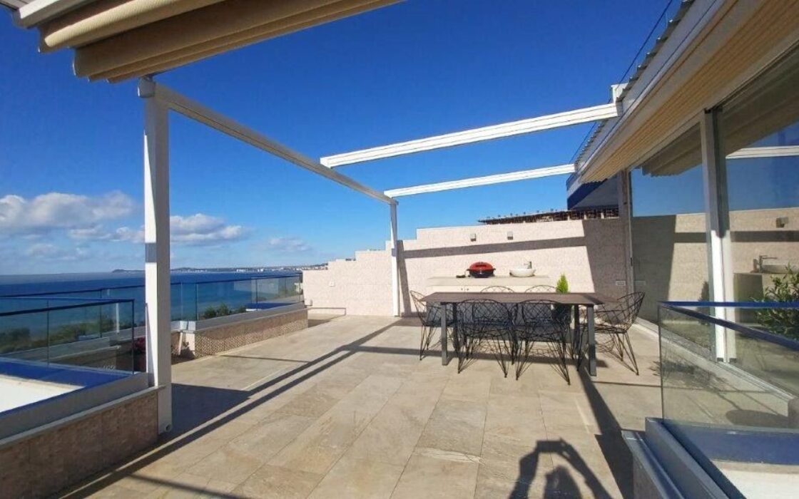 Panoramiczny apartament 140 m2 z tarasem 35 m² – Cold Water / Lungomare 2, Wlora