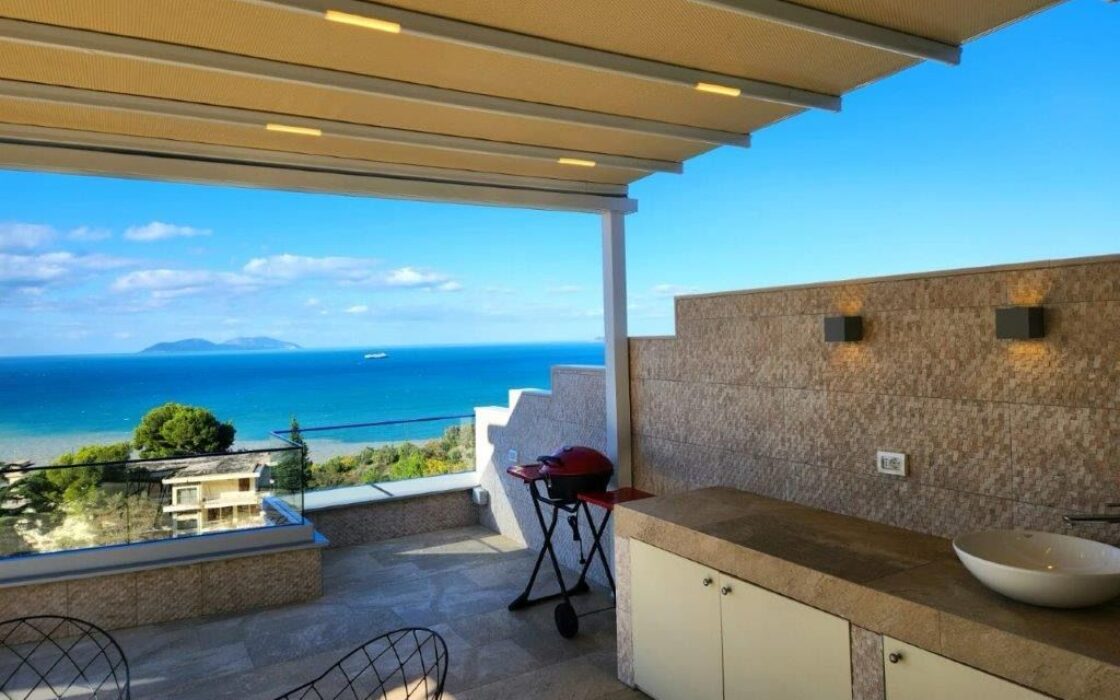 Panoramiczny apartament 140 m2 z tarasem 35 m² – Cold Water / Lungomare 2, Wlora