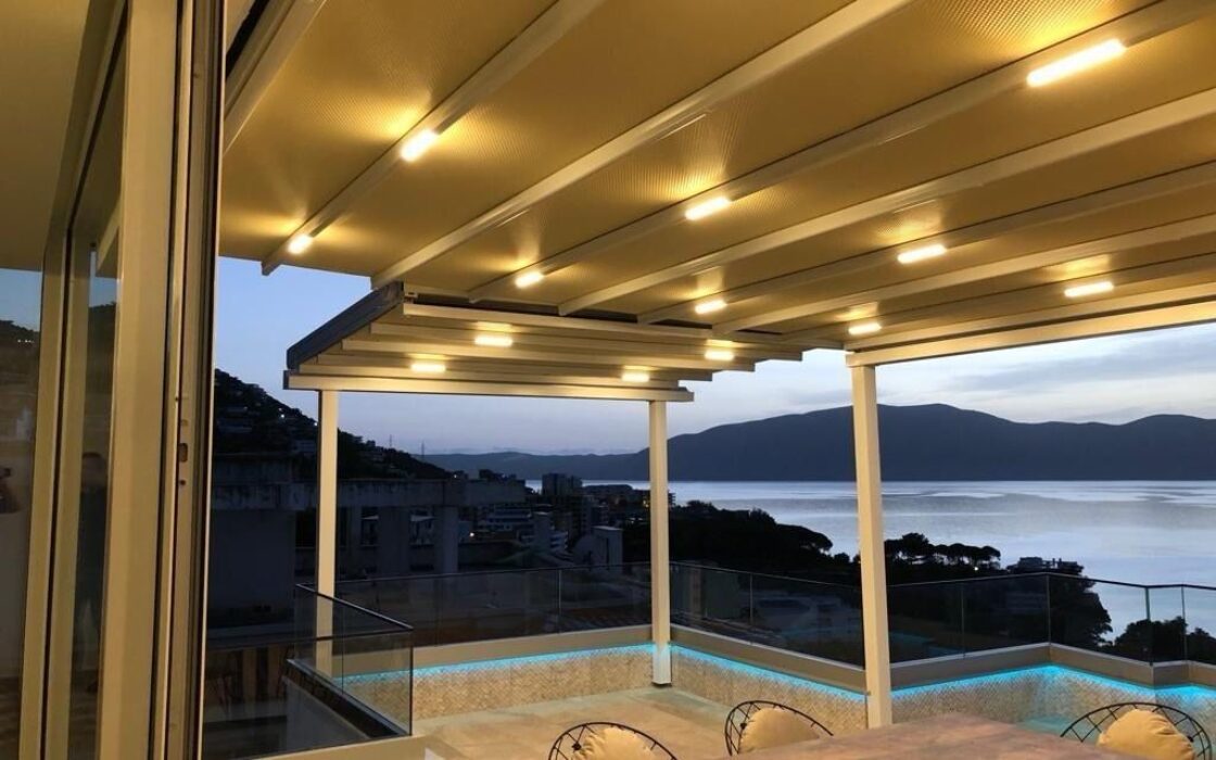 Panoramiczny apartament 140 m2 z tarasem 35 m² – Cold Water / Lungomare 2, Wlora