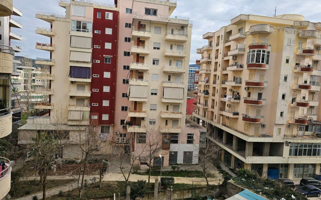 Przestronny 2-pokojowy apartament 80m2 w 2. Linii Brzegowej – Obok Vlora Marina, Wlora