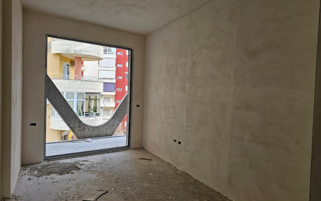 Przestronny 2-pokojowy apartament 80m2 w 2. Linii Brzegowej – Obok Vlora Marina, Wlora