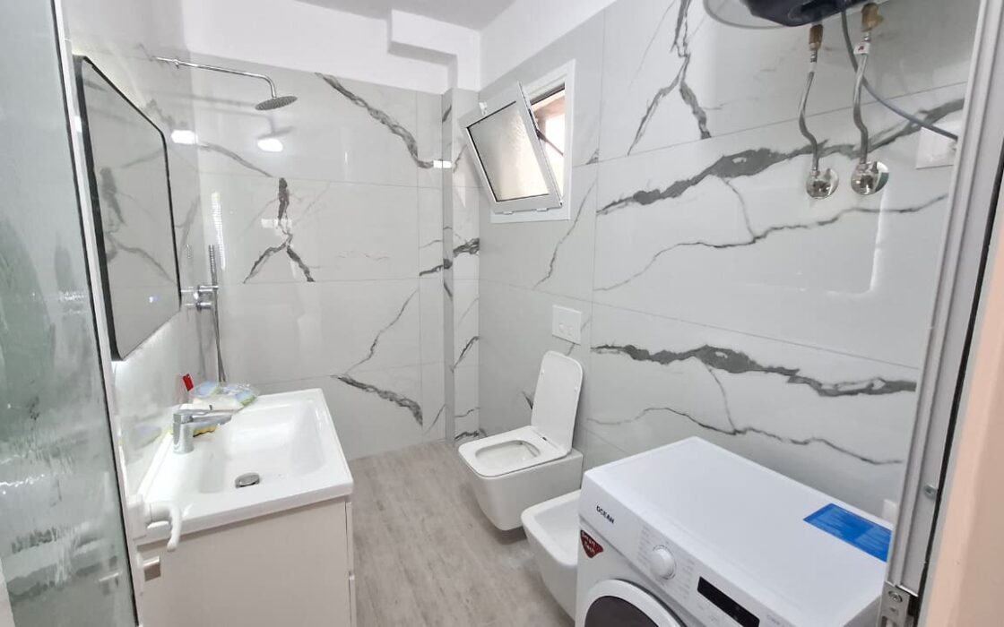 Nowy, przestronny 3-pokojowy apartament 100 m² – Lungomare, Wlora