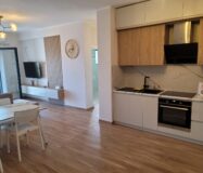 Nowoczesny 2-pokojowy apartament z werandą – Lungomare, Wlora
