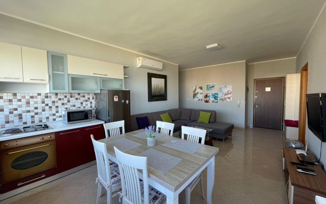3-pokojowy apartament w 1. Linii Brzegowej – Lungomare, Wlora