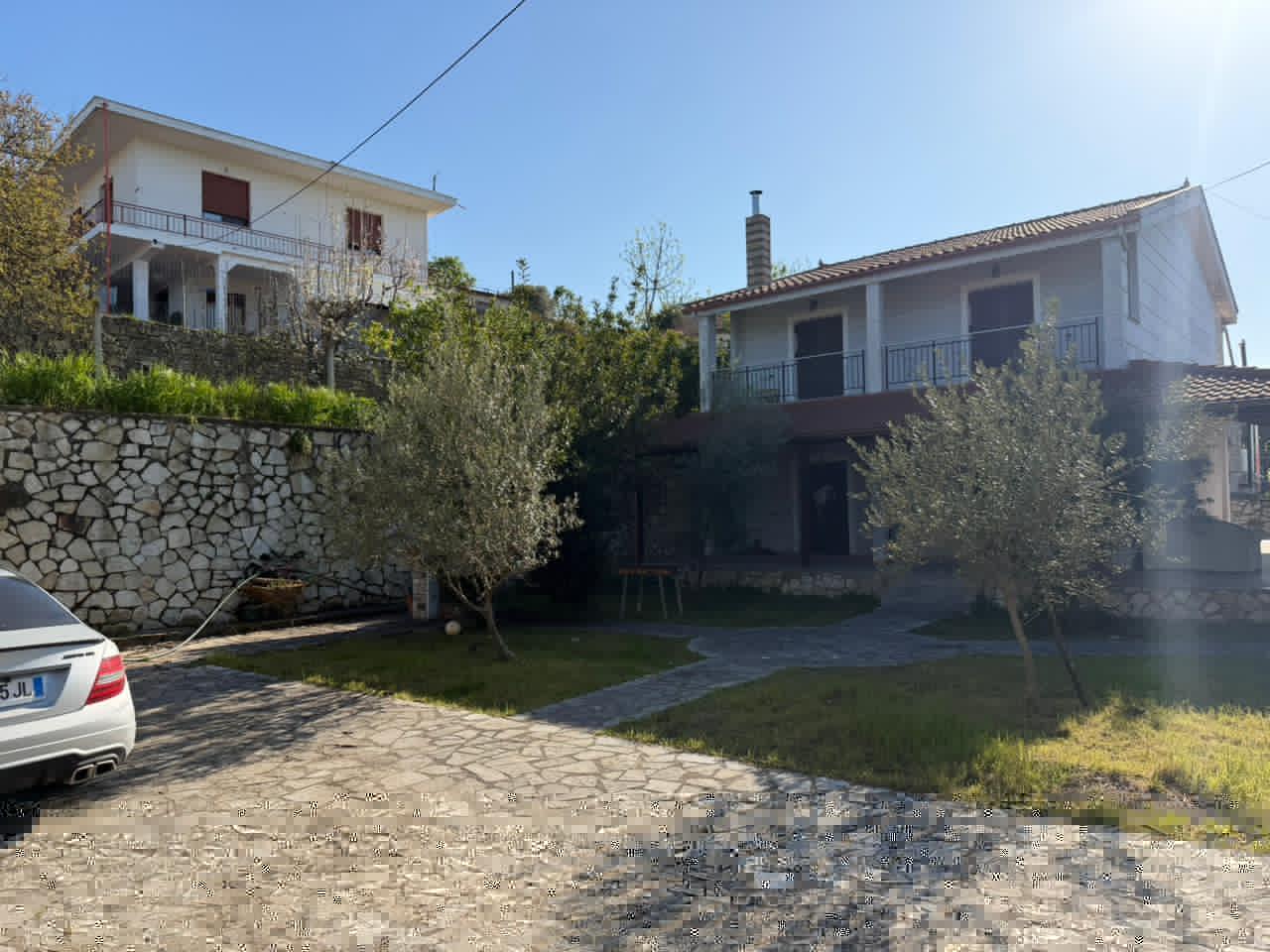 Dom 187m2 z ogrodem 1000 m2- Wlora