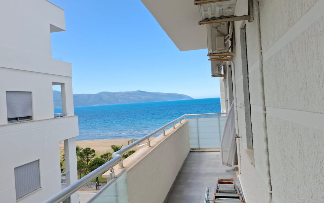 Panoramiczny 3-pokojowy apartament 116 m2 z widokiem na morze – 1. Linia Brzegowa przy Lungomare, Wlo