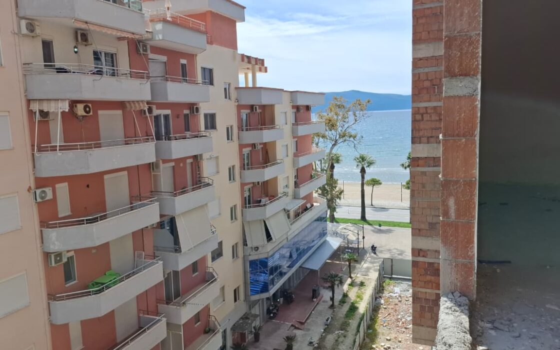 Poseidon Residence-Luksusowy 3-pokojowy apartament w 1. Linii od plaży –  Lungomare, Wlora