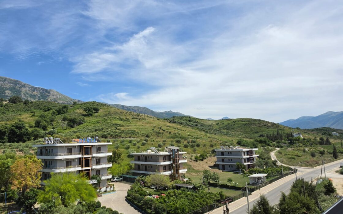 2- pokojowy apartament przy plaży- Lungomare 3, Radhime, Wlora