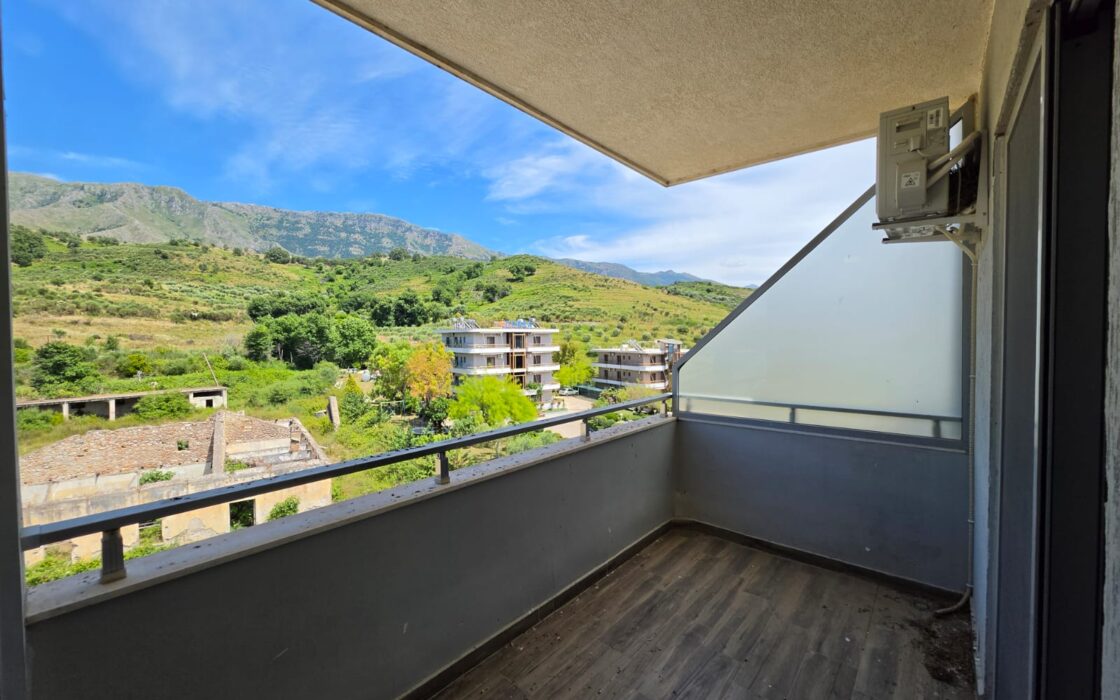 2- pokojowy apartament przy plaży- Lungomare 3, Radhime, Wlora