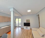 2- pokojowy apartament przy plaży- Lungomare 3, Radhime, Wlora