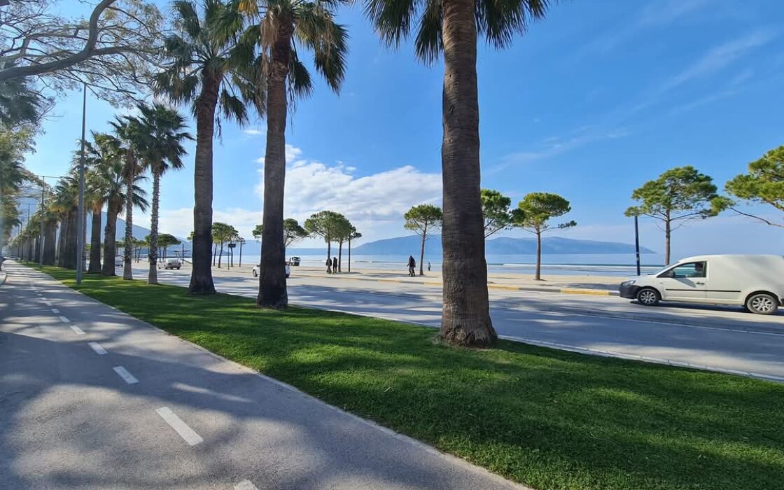 Inwestycyjne Studio 2. Linia od Plaży – Lungomare, Wlora
