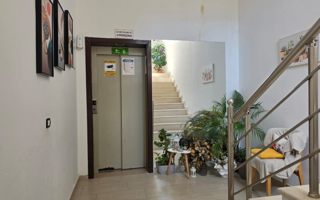 Inwestycyjne Studio 2. Linia od Plaży – Lungomare, Wlora