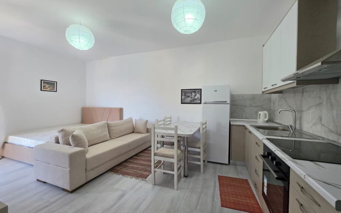 Inwestycyjne Studio 2. Linia od Plaży – Lungomare, Wlora