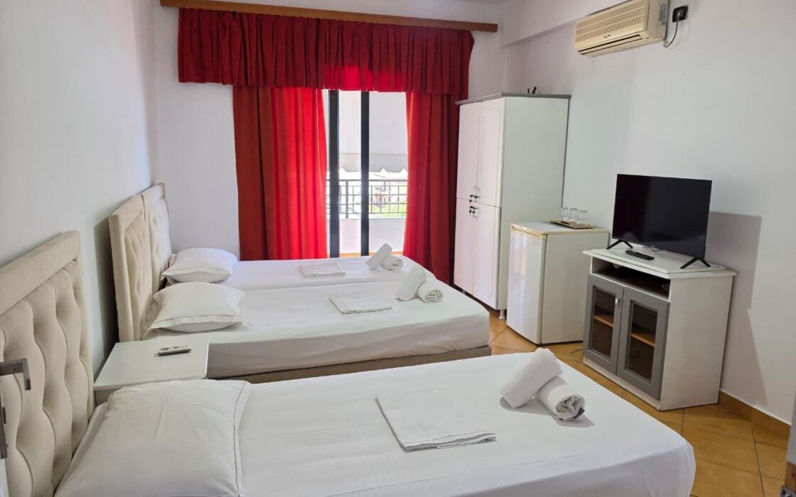 Hotel 4 piętrowy z 11 pokojami  – Saranda