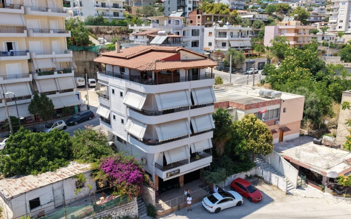 Hotel 4 piętrowy z 11 pokojami  – Saranda