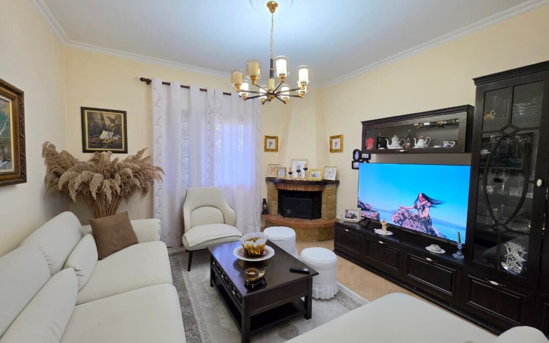 Dom Szeregowy 156 m2 z Ogrodem – Stara Plaża, Wlora