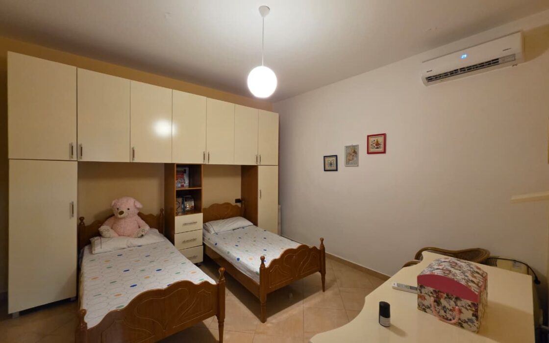 Dom Szeregowy 156 m2 z Ogrodem – Stara Plaża, Wlora
