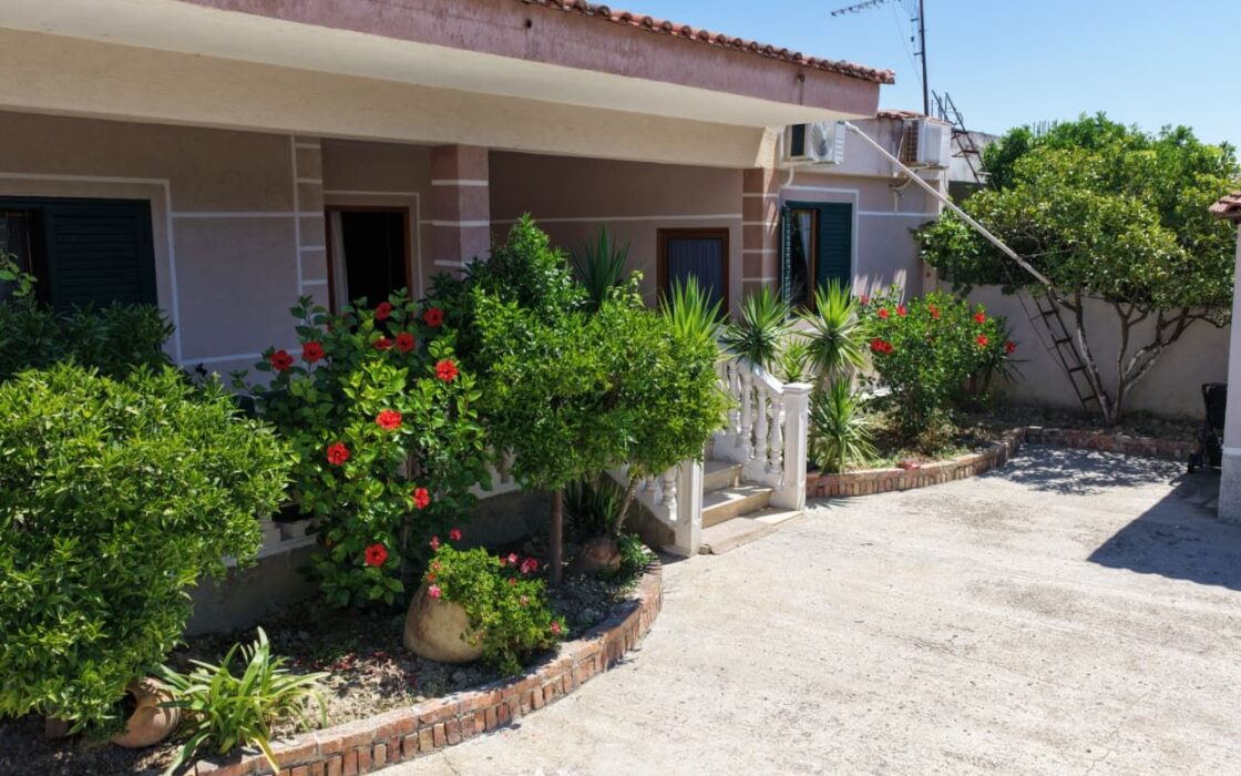 Dom Szeregowy 156 m2 z Ogrodem – Stara Plaża, Wlora