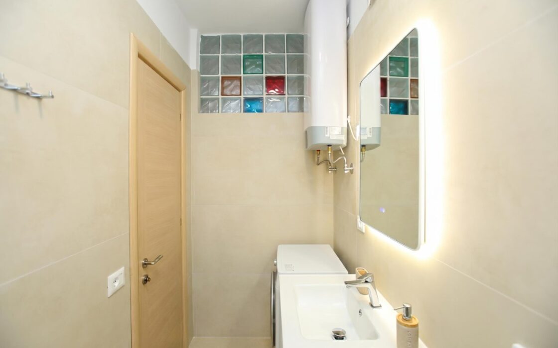 Panoramiczny 3-Pokojowy Apartament z Widokiem na Morze – Cold Water, Wlora