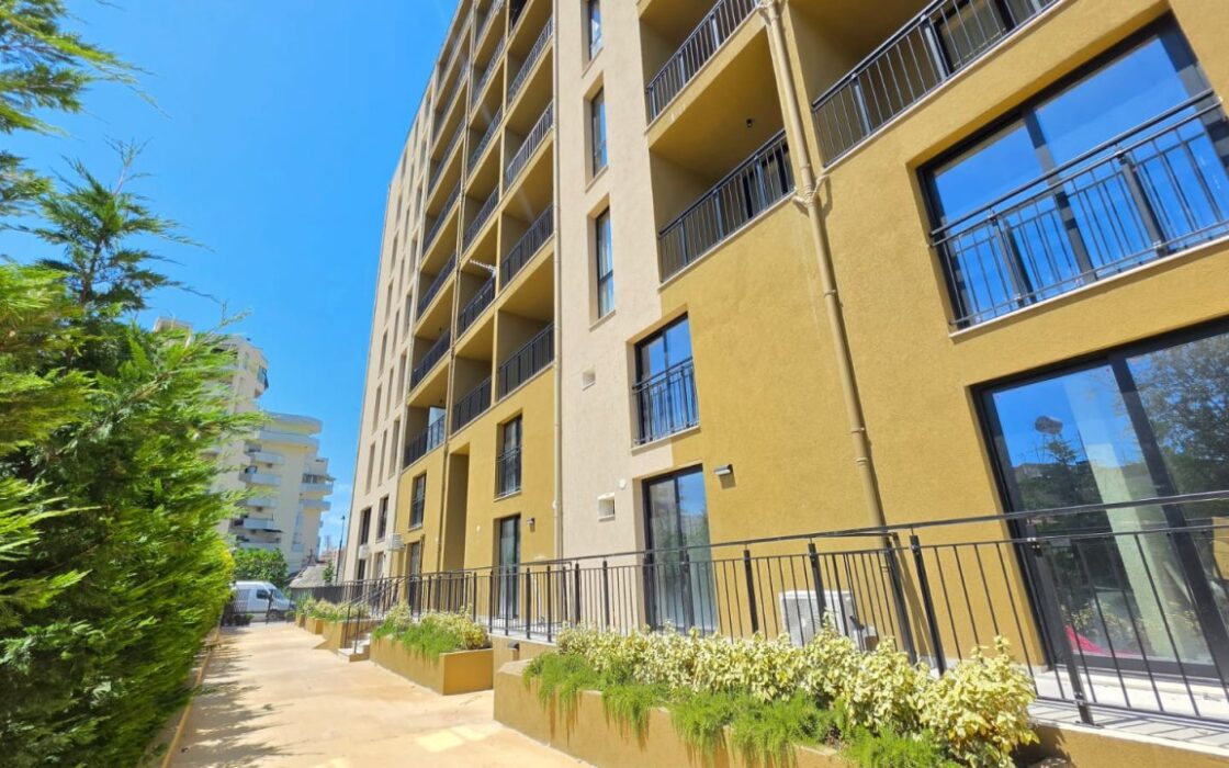 Luxury Apartment For Sale In Vlora Albania